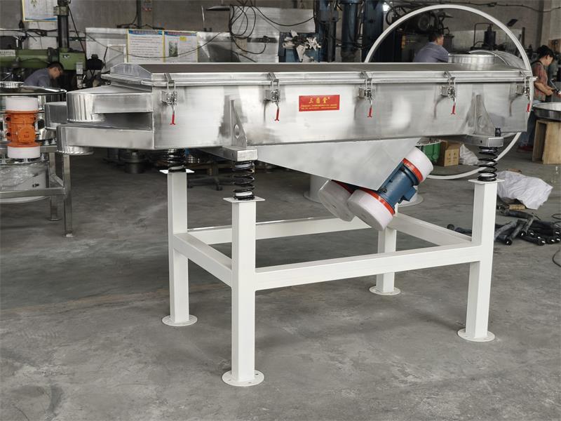 670c7f63ce7d9.jpg 直线筛5.jpg